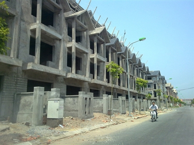 Ai 'làm xiếc' nhà đất Vân Canh?